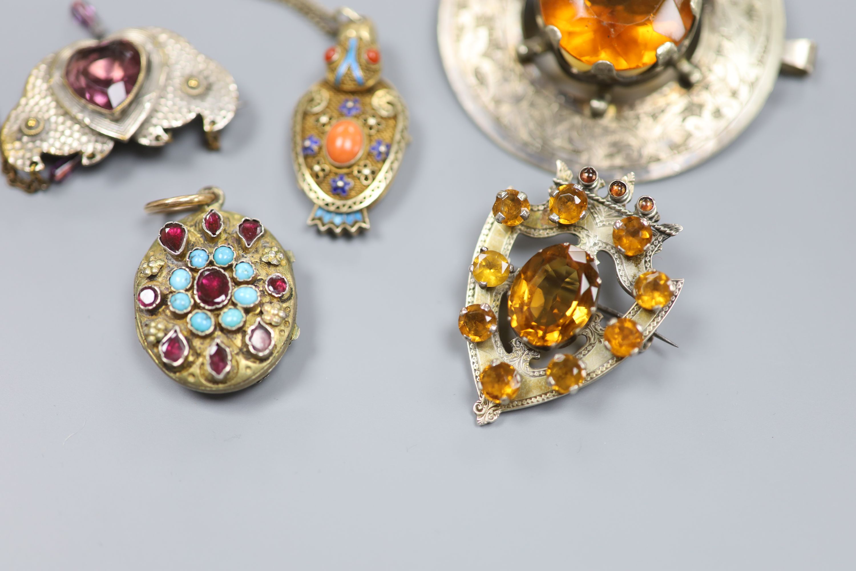 A Chinese filligree gilt white metal, coral and enamel set stylised duck locket, 41mm and other items.